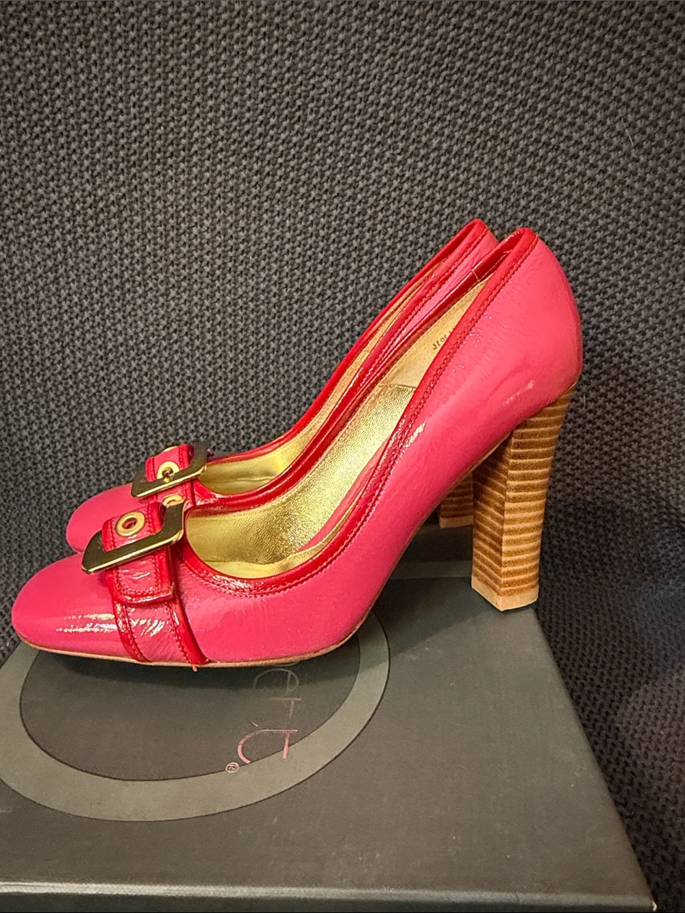 Jessica Bennett Pink Patent Buckle Pumps - Picture 5 of 16